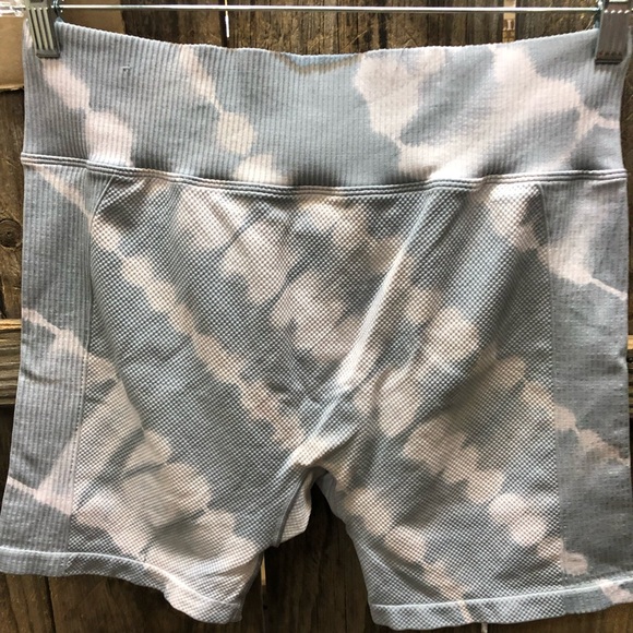 PINK Active Bike Shorts - Picture 7 of 7